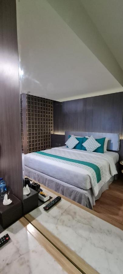 Bedrock Hotel Kuta Kuta  Luaran gambar