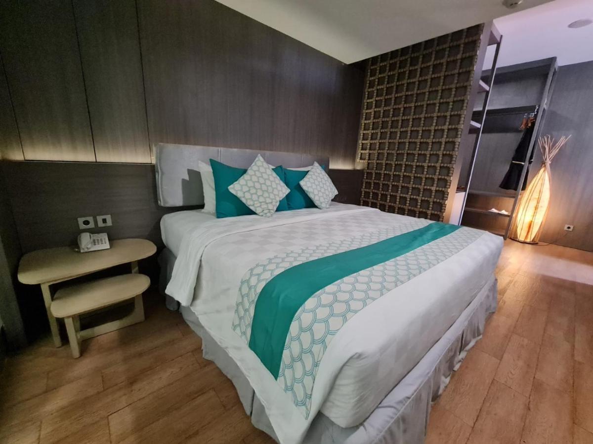 Bedrock Hotel Kuta Kuta  Luaran gambar