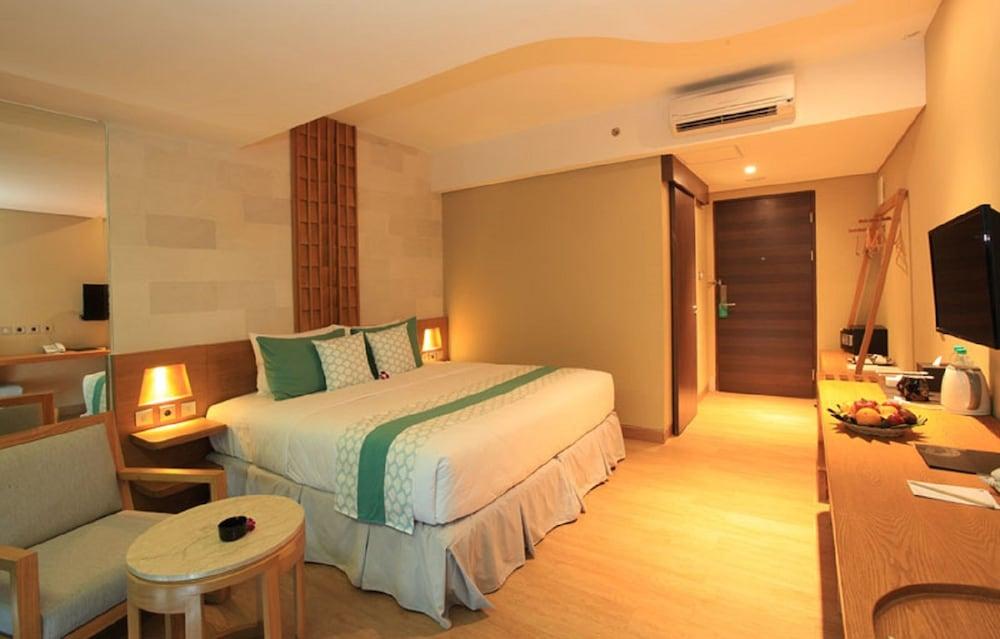 Bedrock Hotel Kuta Kuta  Luaran gambar
