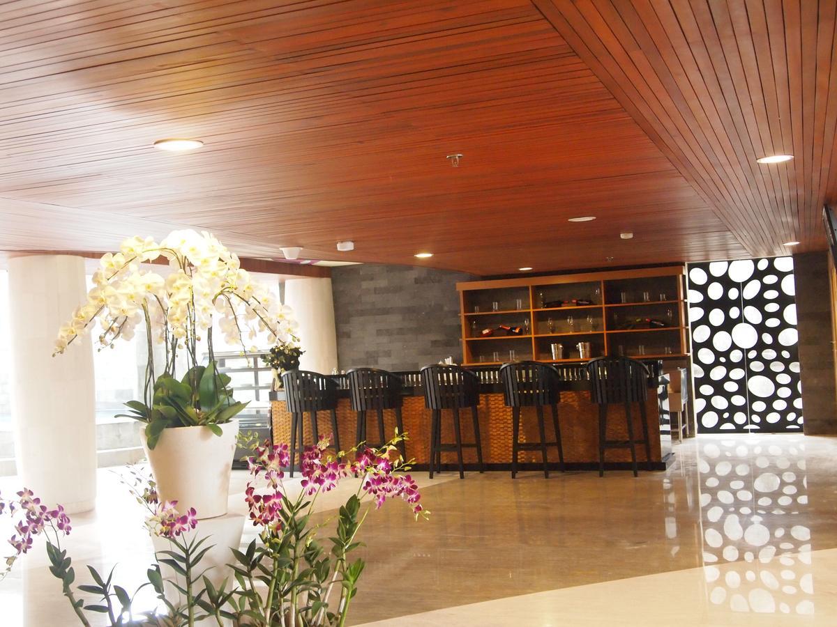 Bedrock Hotel Kuta Kuta  Luaran gambar
