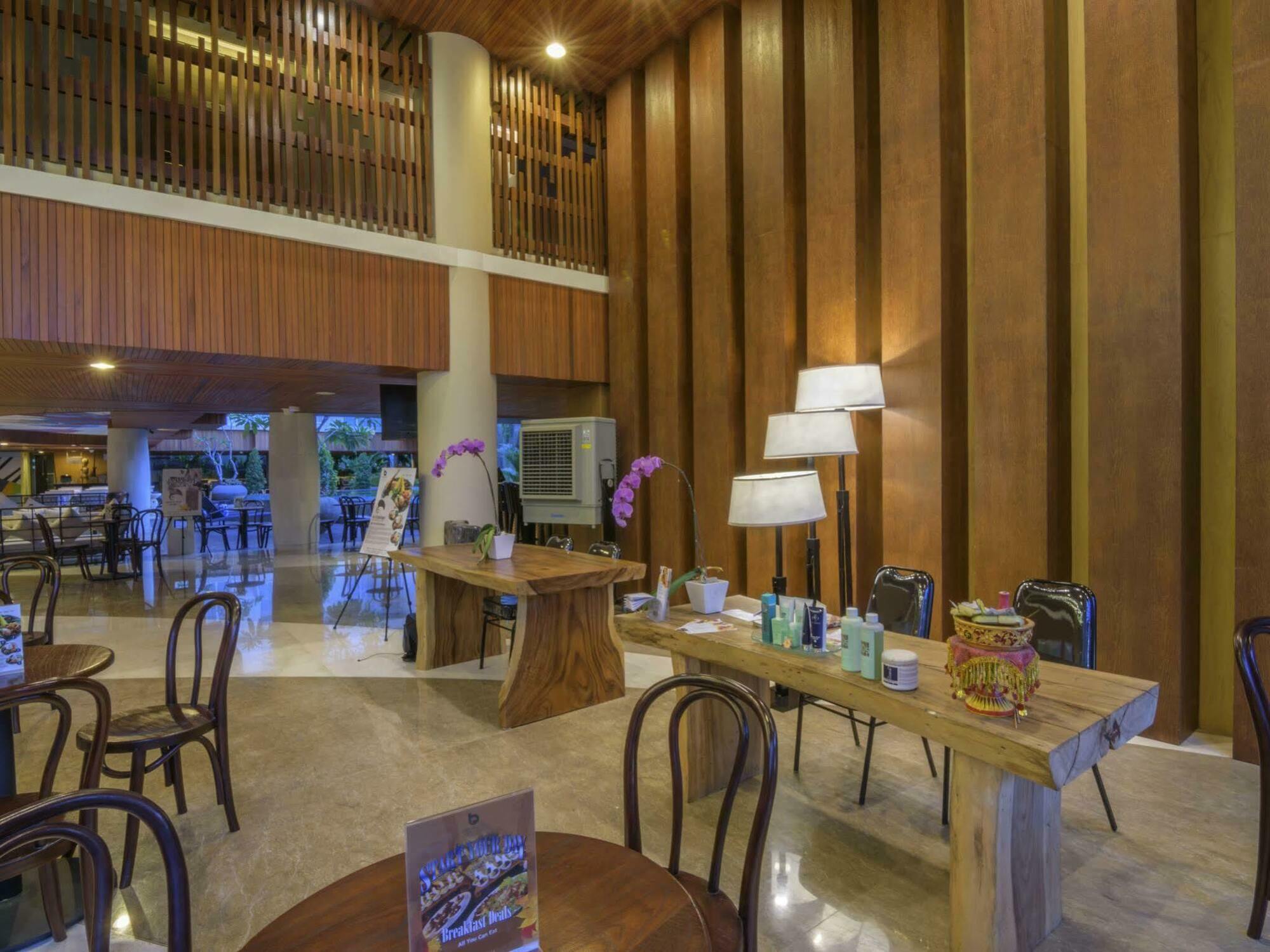 Bedrock Hotel Kuta Kuta  Luaran gambar
