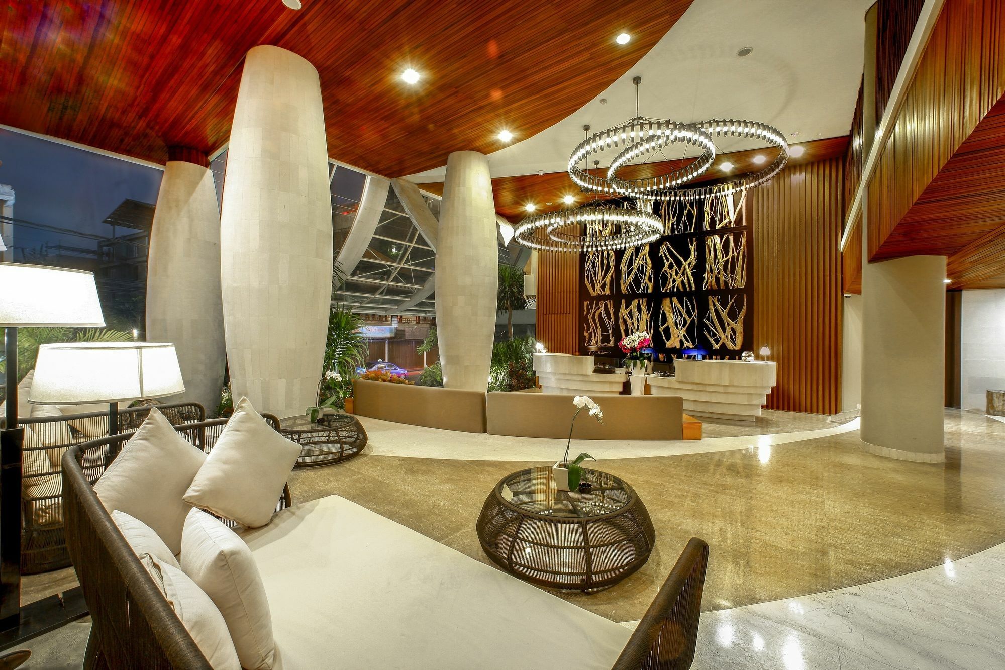 Bedrock Hotel Kuta Kuta  Luaran gambar