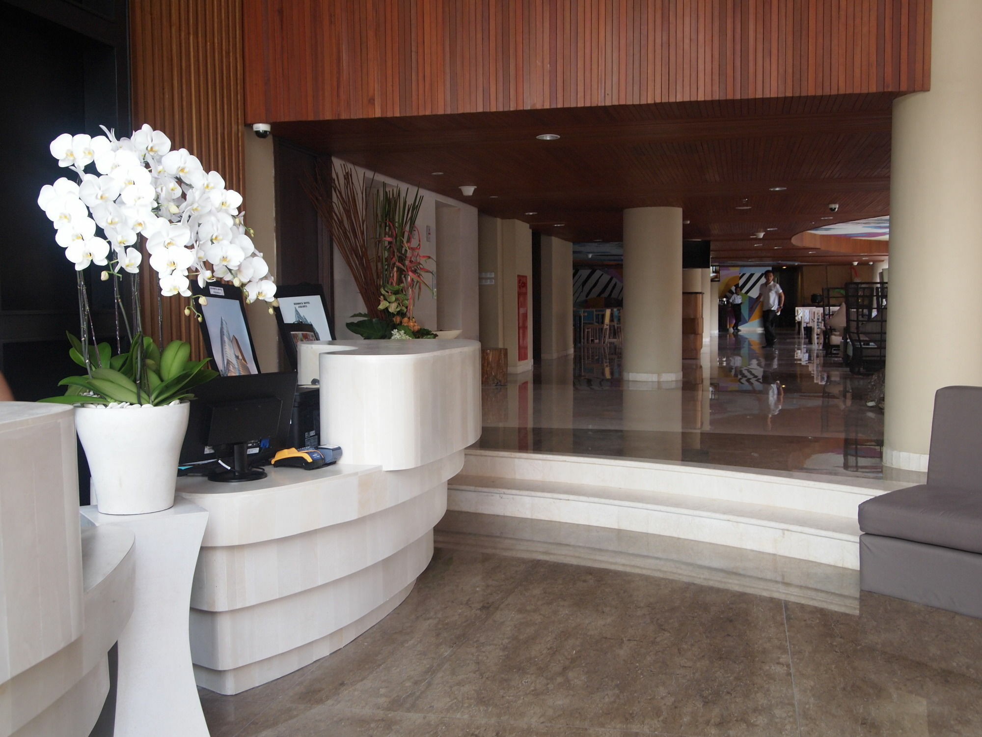 Bedrock Hotel Kuta Kuta  Luaran gambar