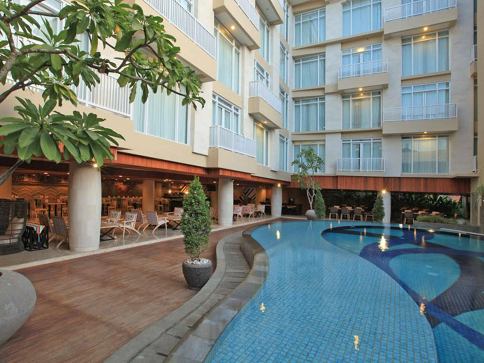 Bedrock Hotel Kuta Kuta  Luaran gambar